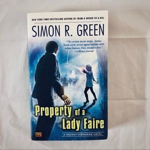 💝 Property of a Lady Faire Simon R. Green, Fantasy Mass Produced Paperback Book